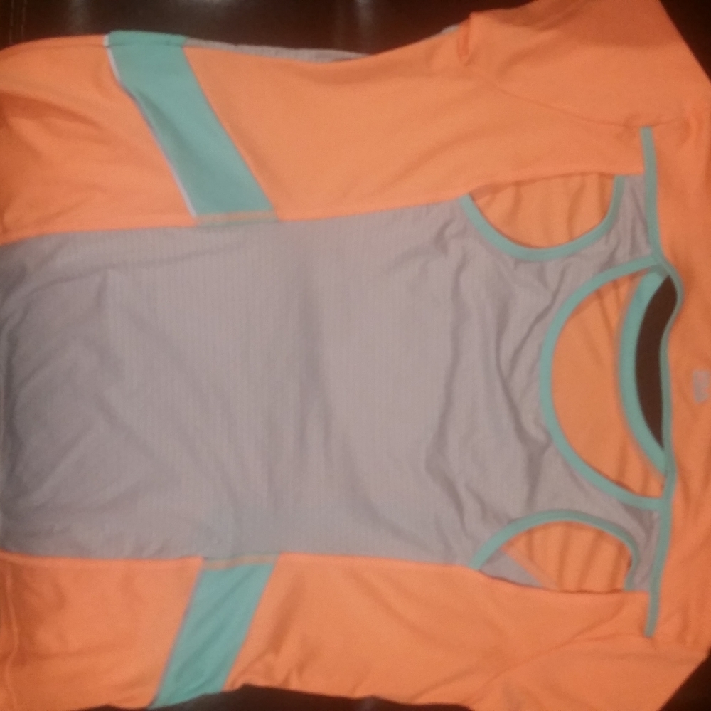 FILA SUPER COMFY AN CUTE OPEN TO OFFERS